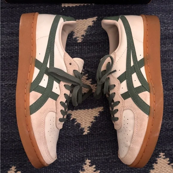 Onitsuka Tiger GSM sneakers in Cream and Hiking Green - Picture 2 of 8